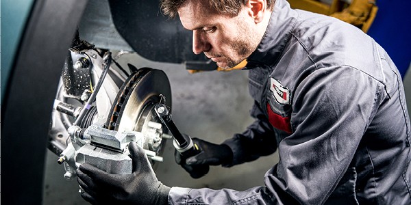 FER057_600x300px_ EHV Brake Repair_Blog_Main-Article_013 FER057_600x300px_ EHV Brake Repair_Blog_Main-Article_013